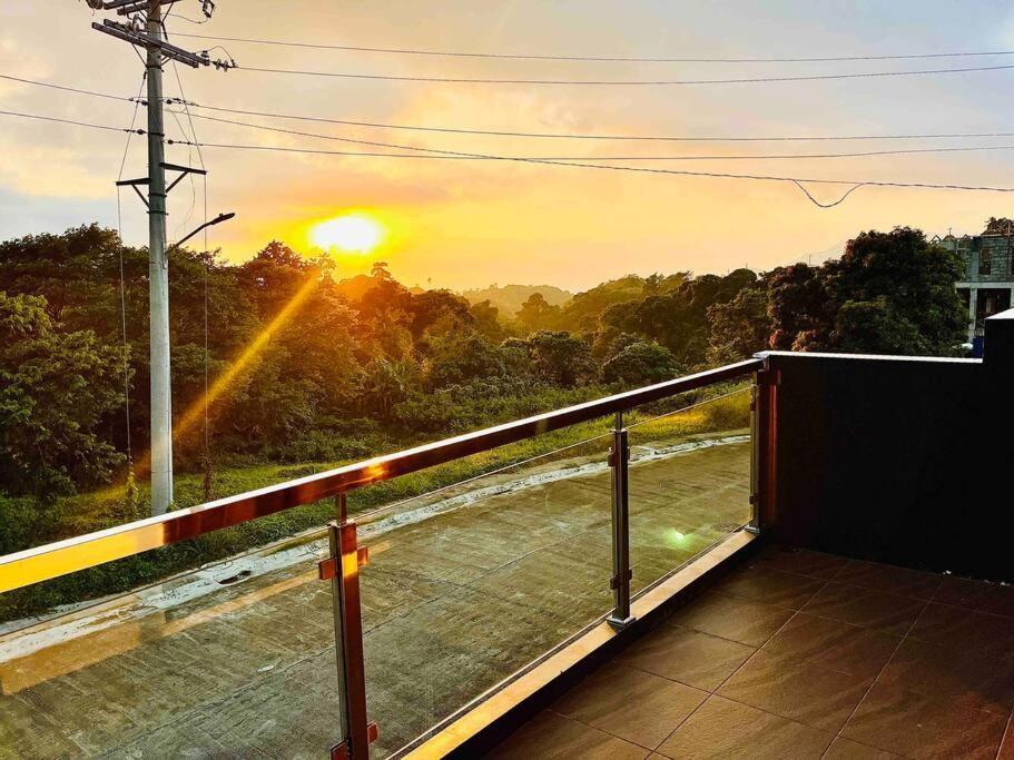 Overlooking Staycation At Sandari Batulao 따가이따이 외부 사진